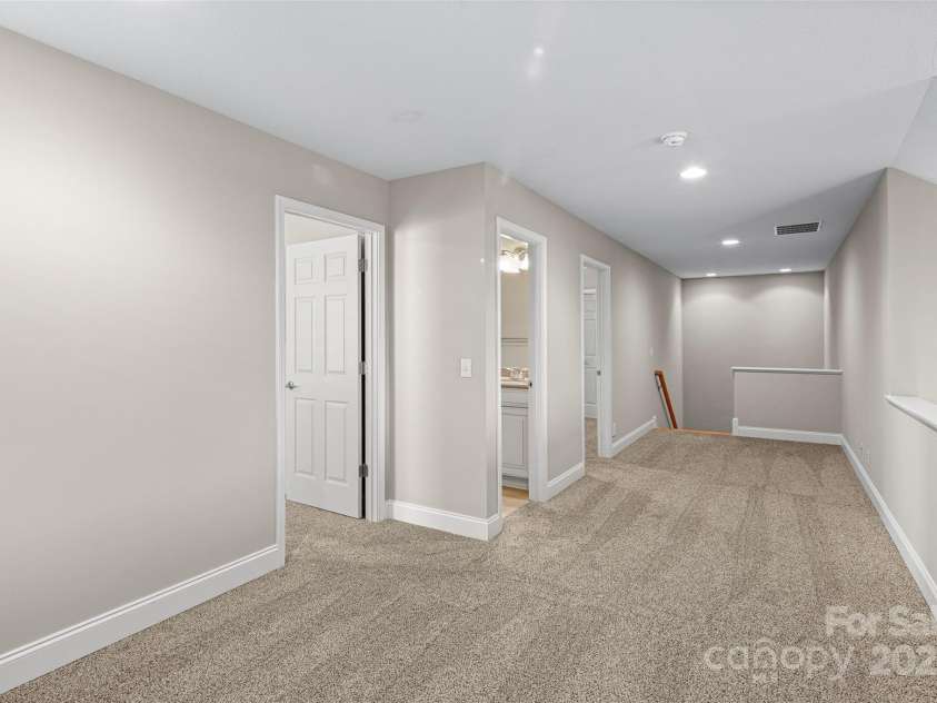 58 Burlington Lane, Fletcher, NC 28732.  MLS# CAR4324810, YatesRealty ID 8765. 