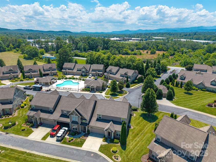 58 Burlington Lane, Fletcher, NC 28732.  MLS# CAR4324810, YatesRealty ID 8765. 