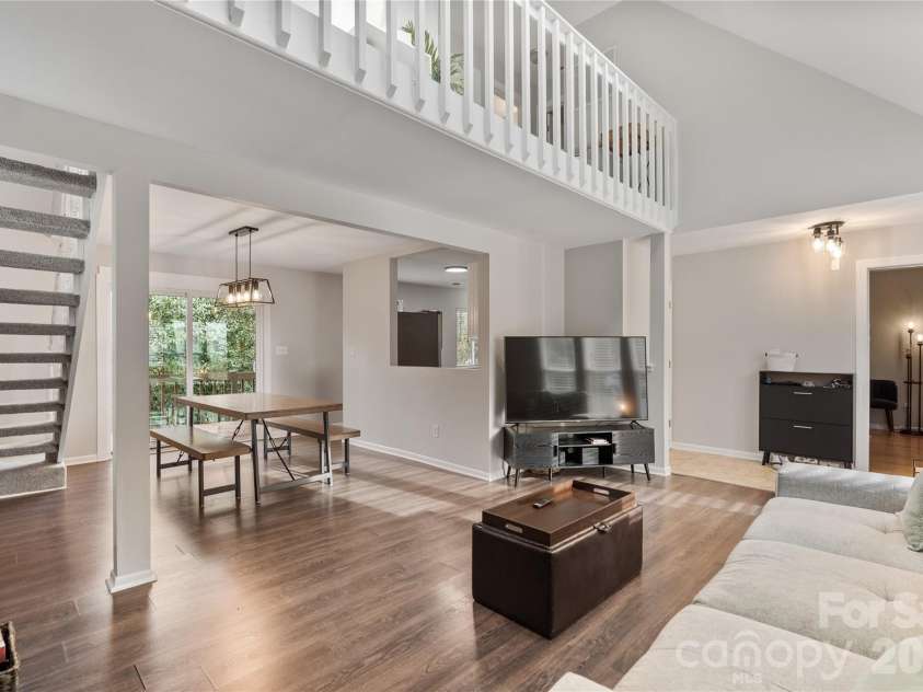 6405 Piney Path Road, Charlotte, NC 28212.  MLS# CAR4346897, YatesRealty ID 8766. 