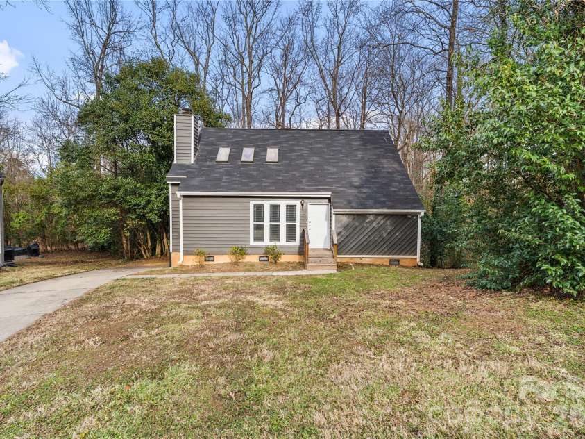 6405 Piney Path Road, Charlotte, NC 28212.  MLS# CAR4346897, YatesRealty ID 8766. 