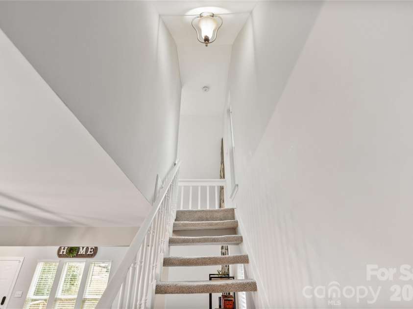 6405 Piney Path Road, Charlotte, NC 28212.  MLS# CAR4346897, YatesRealty ID 8766. 