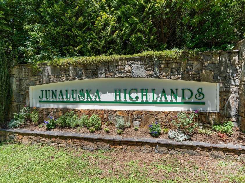 350 Inverness Drive, Waynesville, NC 28785.  MLS# CAR4207802, YatesRealty ID 8767. Located in Junaluska Highlands