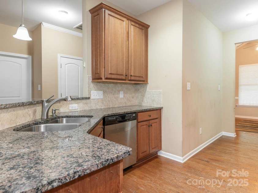 208 Fielding Street, Mount Holly, NC 28120.  MLS# CAR4249578, YatesRealty ID 8769. Kitchen