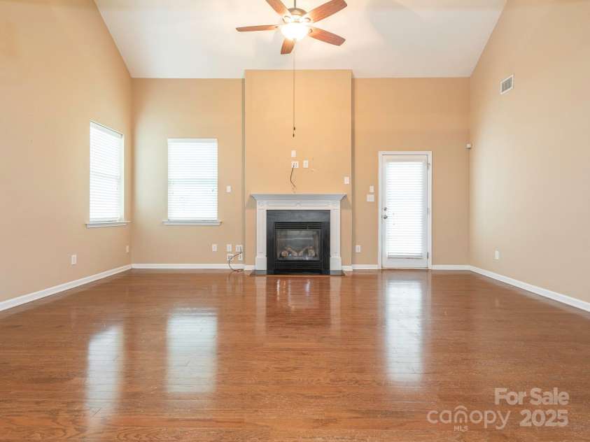 208 Fielding Street, Mount Holly, NC 28120.  MLS# CAR4249578, YatesRealty ID 8769. Living Room