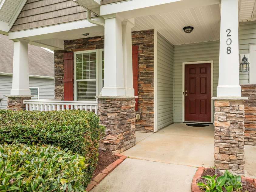 208 Fielding Street, Mount Holly, NC 28120.  MLS# CAR4249578, YatesRealty ID 8769. Porch