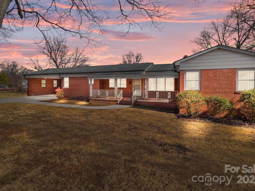 200 11th Street, Spencer, NC 28159.  MLS# CAR4218203, YatesRealty ID 877. 