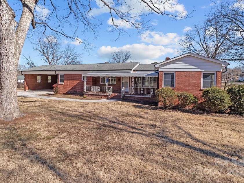 200 11th Street, Spencer, NC 28159.  MLS# CAR4218203, YatesRealty ID 877. 