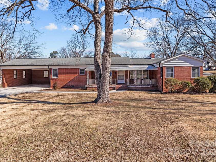 200 11th Street, Spencer, NC 28159.  MLS# CAR4218203, YatesRealty ID 877. 