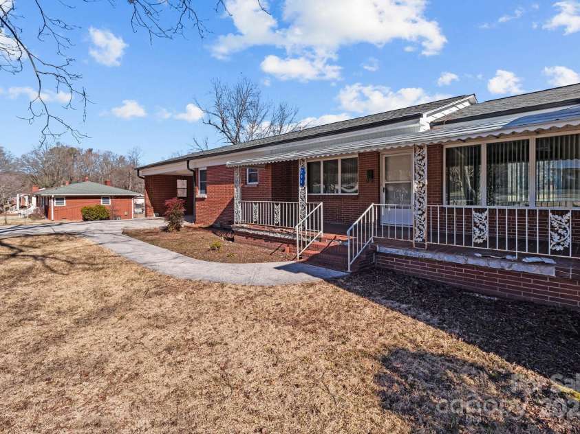 200 11th Street, Spencer, NC 28159.  MLS# CAR4218203, YatesRealty ID 877. 