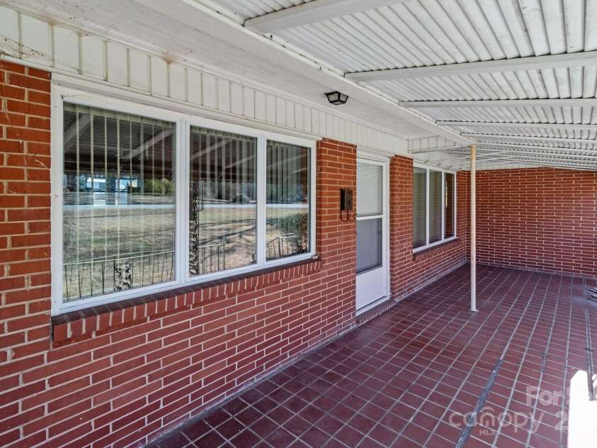 200 11th Street, Spencer, NC 28159.  MLS# CAR4218203, YatesRealty ID 877. 