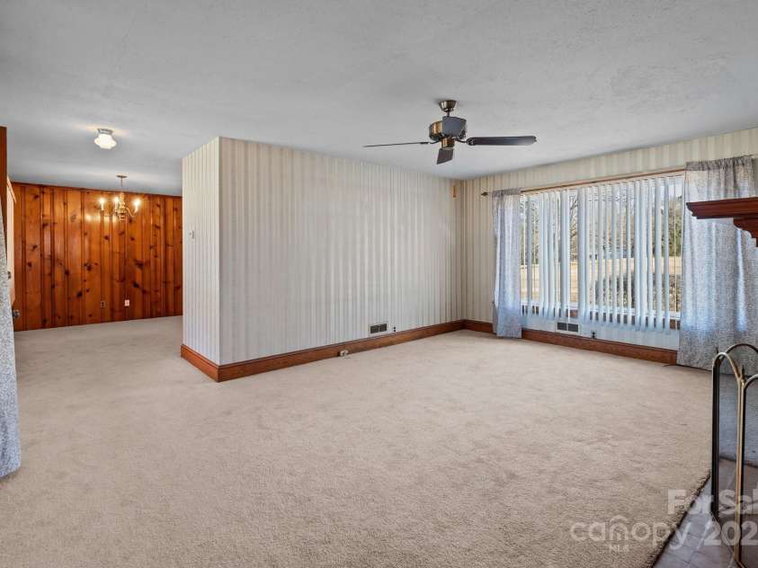 200 11th Street, Spencer, NC 28159.  MLS# CAR4218203, YatesRealty ID 877. 