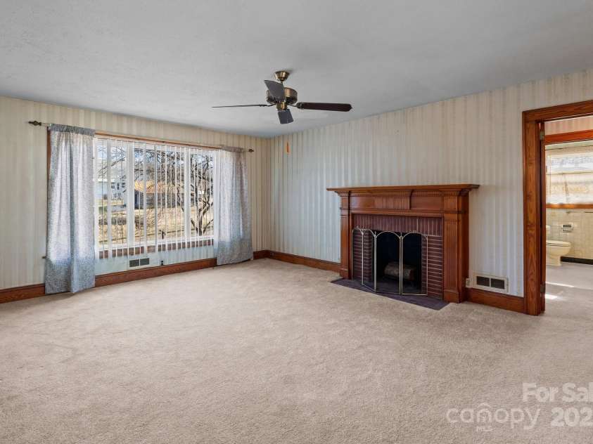 200 11th Street, Spencer, NC 28159.  MLS# CAR4218203, YatesRealty ID 877. 