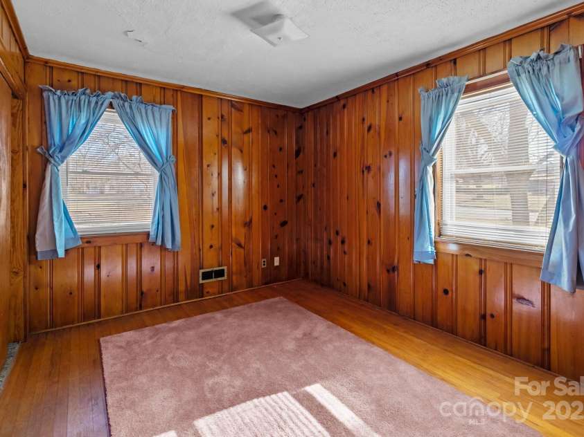 200 11th Street, Spencer, NC 28159.  MLS# CAR4218203, YatesRealty ID 877. 