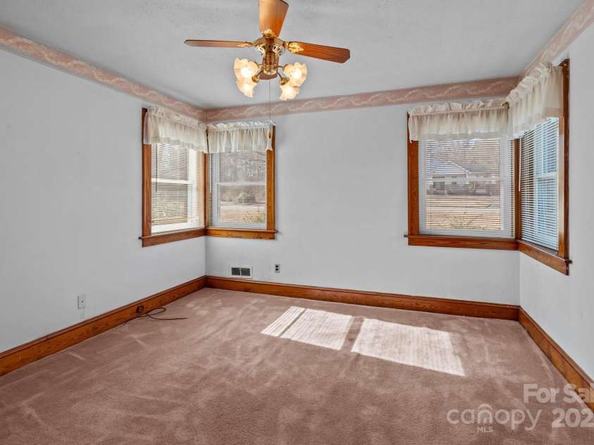 200 11th Street, Spencer, NC 28159.  MLS# CAR4218203, YatesRealty ID 877. 