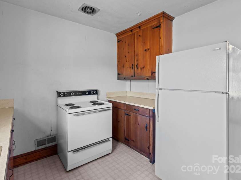 200 11th Street, Spencer, NC 28159.  MLS# CAR4218203, YatesRealty ID 877. 