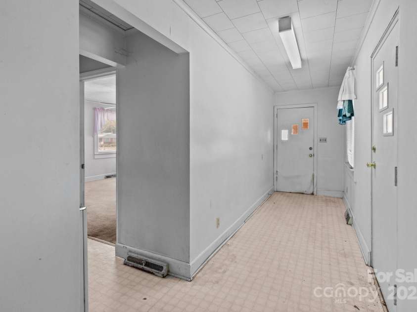 200 11th Street, Spencer, NC 28159.  MLS# CAR4218203, YatesRealty ID 877. 