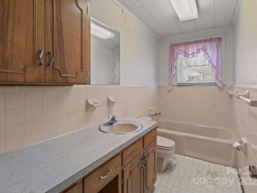 200 11th Street, Spencer, NC 28159.  MLS# CAR4218203, YatesRealty ID 877. 