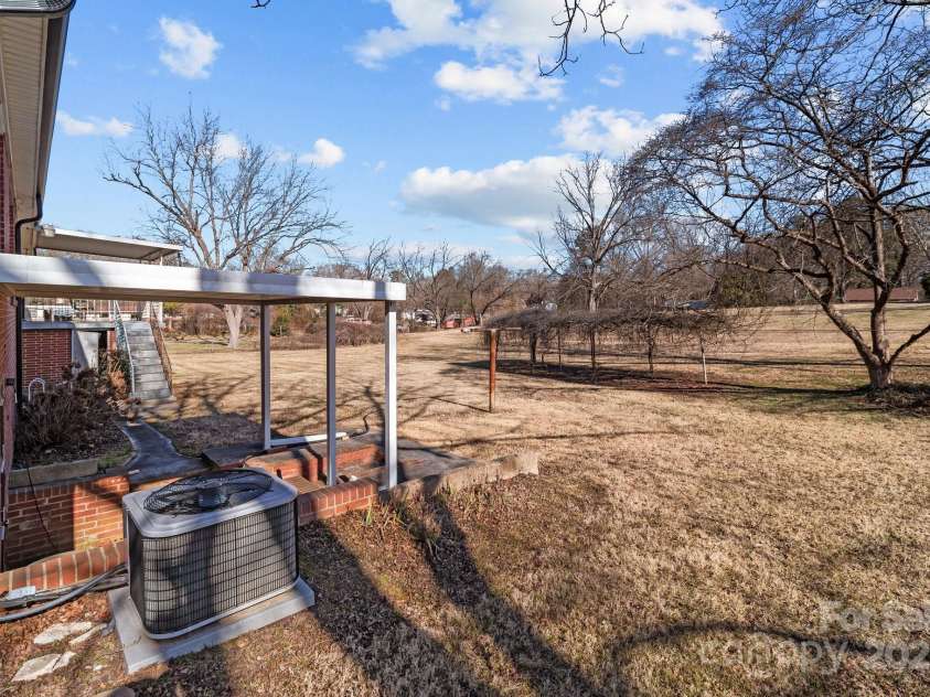 200 11th Street, Spencer, NC 28159.  MLS# CAR4218203, YatesRealty ID 877. 