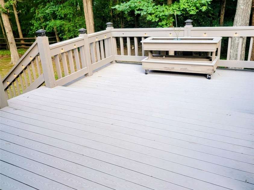 1009 Hunley Hill Court, Matthews, NC 28104.  MLS# CAR4349033, YatesRealty ID 8770. 