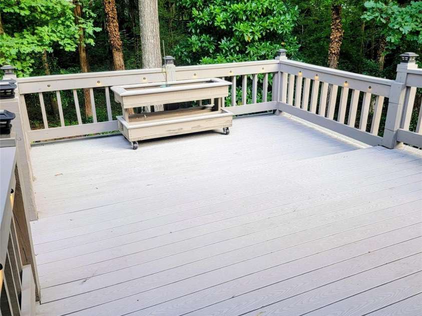 1009 Hunley Hill Court, Matthews, NC 28104.  MLS# CAR4349033, YatesRealty ID 8770. 