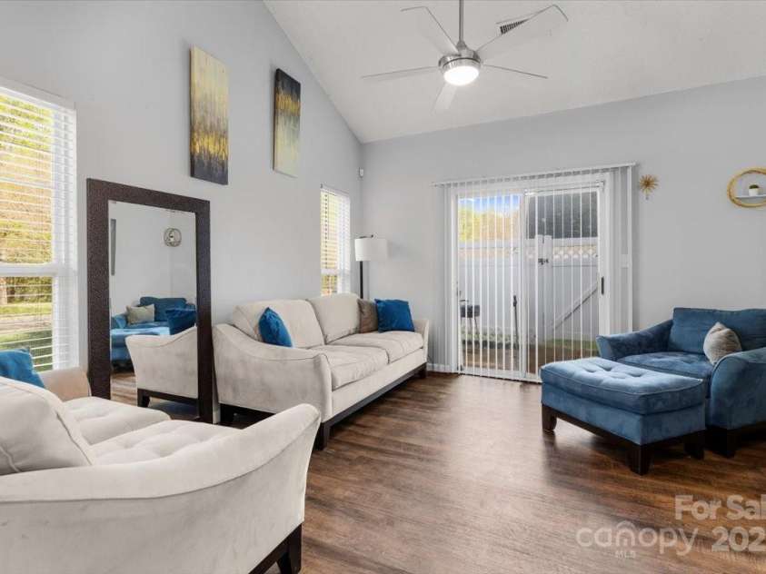 6359 Mallard View Lane, Charlotte, NC 28269.  MLS# CAR4241310, YatesRealty ID 8770. 