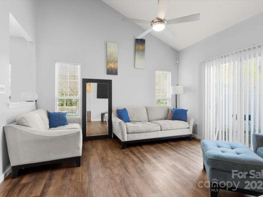 6359 Mallard View Lane, Charlotte, NC 28269.  MLS# CAR4241310, YatesRealty ID 8770. 