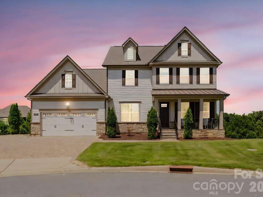 15431 Cimarron Hills Lane, Charlotte, NC 28278.  MLS# CAR4298385, YatesRealty ID 8774. 15431 CIMARRON HILLS LANE