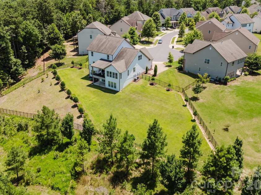 15431 Cimarron Hills Lane, Charlotte, NC 28278.  MLS# CAR4298385, YatesRealty ID 8774. 