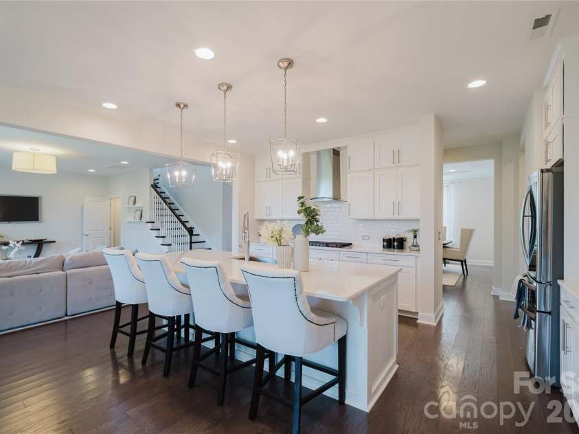 15431 Cimarron Hills Lane, Charlotte, NC 28278.  MLS# CAR4298385, YatesRealty ID 8774. OPEN KITCHEN