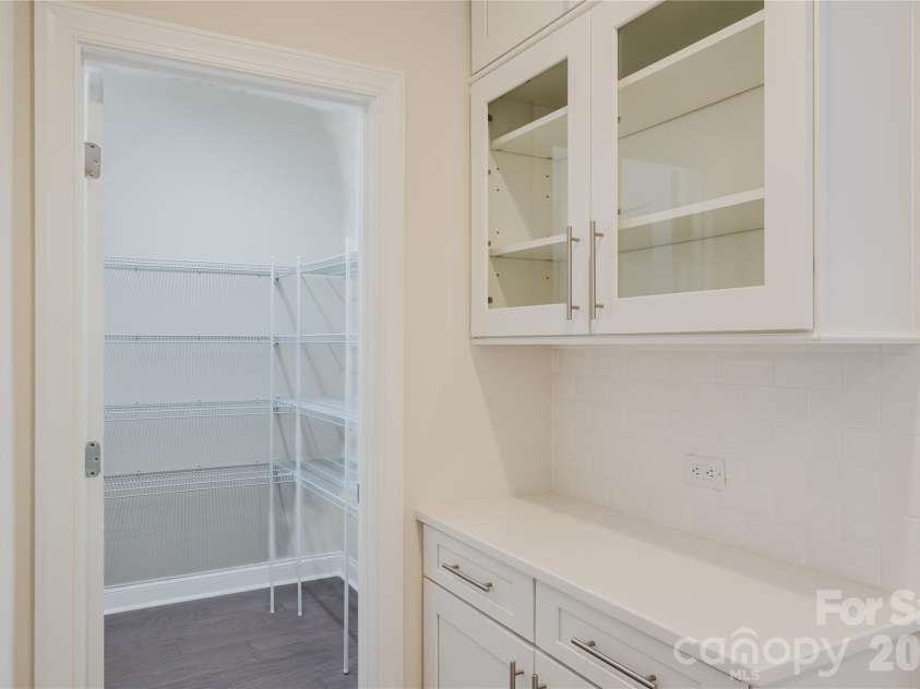 15431 Cimarron Hills Lane, Charlotte, NC 28278.  MLS# CAR4298385, YatesRealty ID 8774. PANTRY AND SERVICE KITCHEN