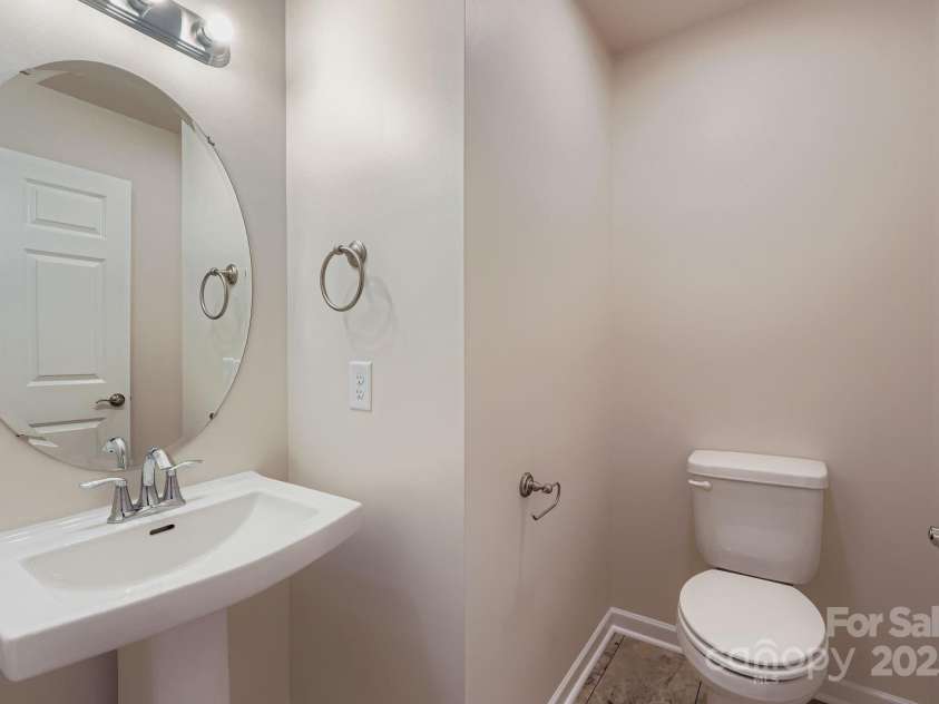 1758 J Julian Lane, Charlotte, NC 28208.  MLS# CAR4213076, YatesRealty ID 8774. 