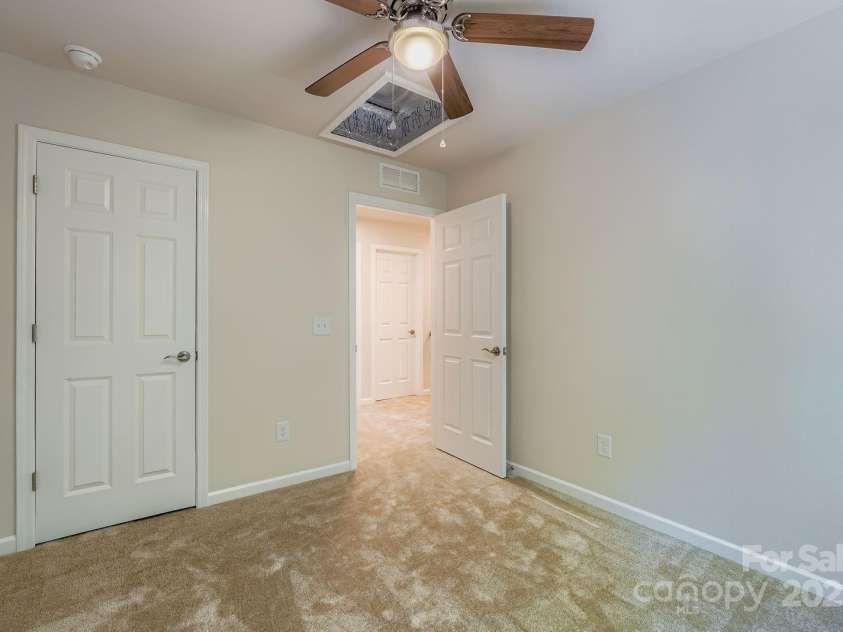 1758 J Julian Lane, Charlotte, NC 28208.  MLS# CAR4213076, YatesRealty ID 8774. 