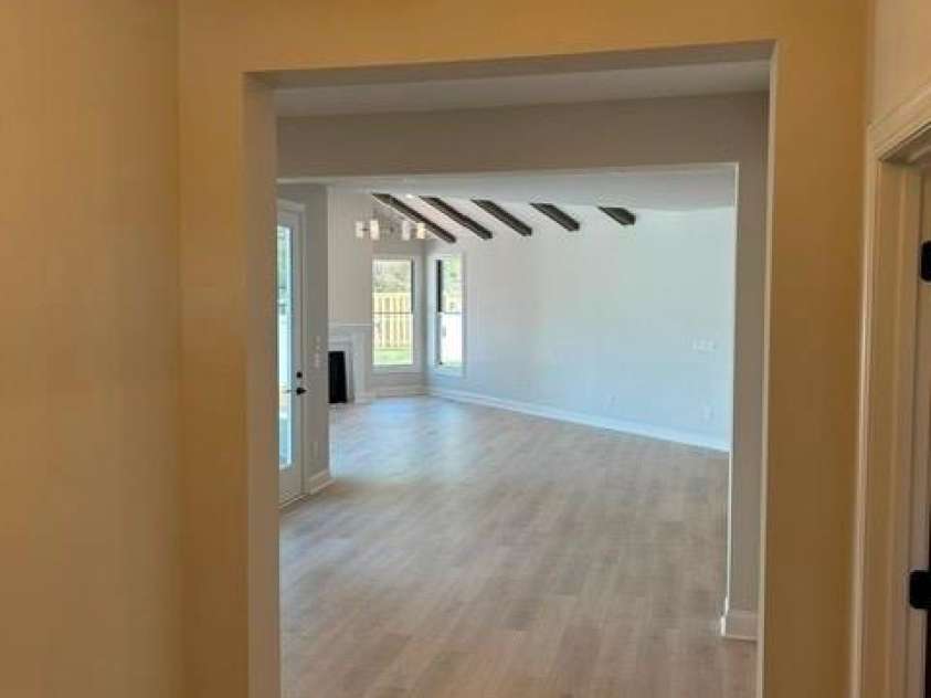 3015 Five Creek Road, Charlotte, NC 28213.  MLS# CAR4343497, YatesRealty ID 8776. 