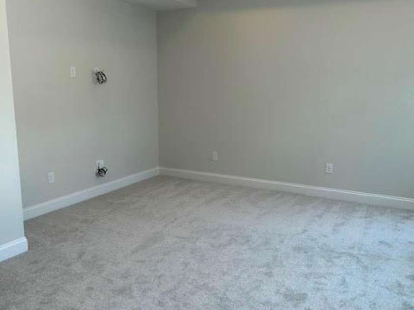 3015 Five Creek Road, Charlotte, NC 28213.  MLS# CAR4343497, YatesRealty ID 8776. 