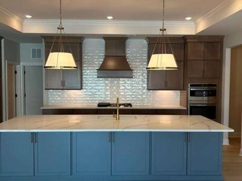 3015 Five Creek Road, Charlotte, NC 28213.  MLS# CAR4343497, YatesRealty ID 8776. 