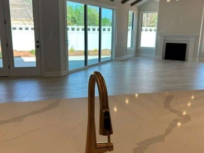 3015 Five Creek Road, Charlotte, NC 28213.  MLS# CAR4343497, YatesRealty ID 8776. 