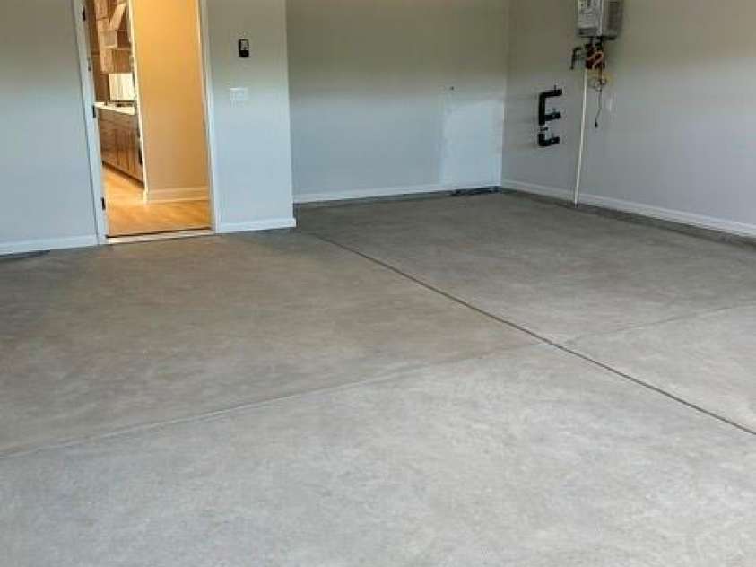 3015 Five Creek Road, Charlotte, NC 28213.  MLS# CAR4343497, YatesRealty ID 8776. 