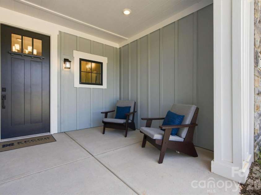 3015 Five Creek Road, Charlotte, NC 28213.  MLS# CAR4343497, YatesRealty ID 8776. 