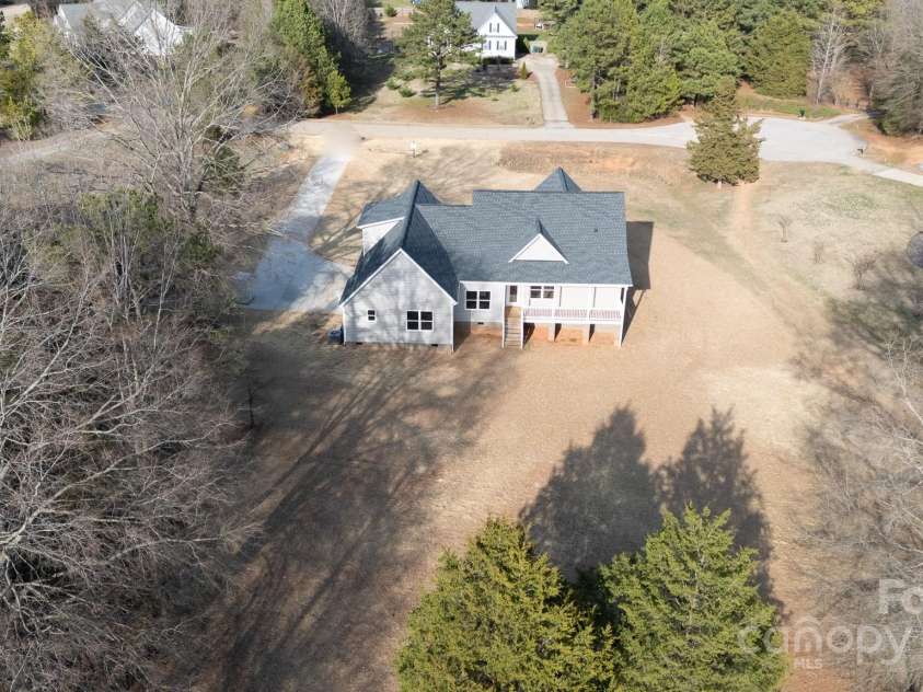 2364 Valley Meadows Drive, York, SC 29745.  MLS# CAR4220610, YatesRealty ID 8777. 