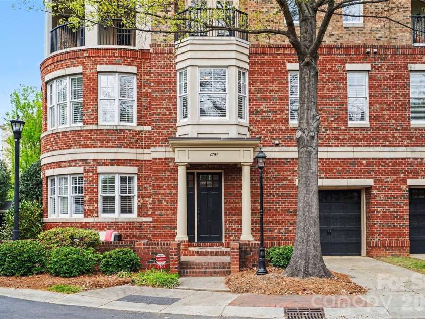6705 Louisburg Square Lane, Charlotte, NC 28210.  MLS# CAR4363581, YatesRealty ID 8777. 