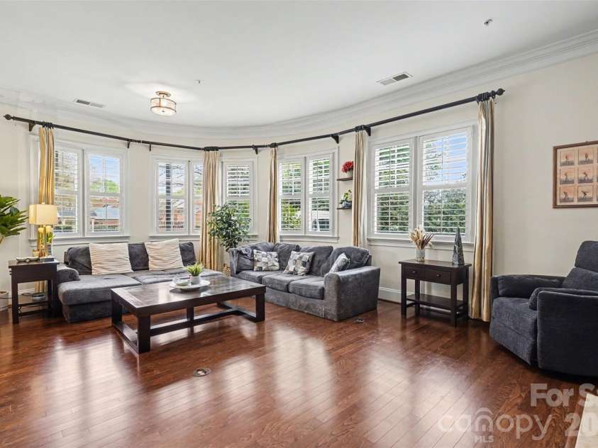 6705 Louisburg Square Lane, Charlotte, NC 28210.  MLS# CAR4363581, YatesRealty ID 8777. 
