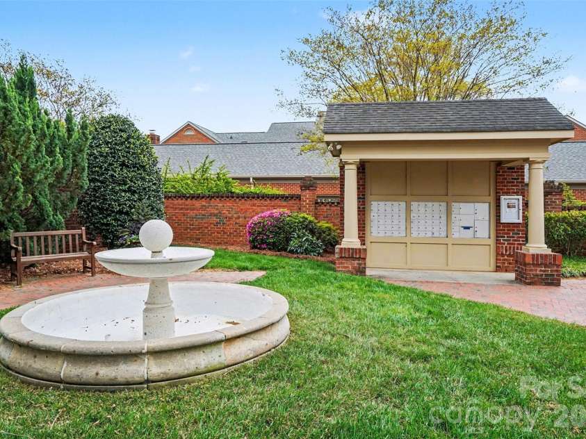 6705 Louisburg Square Lane, Charlotte, NC 28210.  MLS# CAR4363581, YatesRealty ID 8777. 