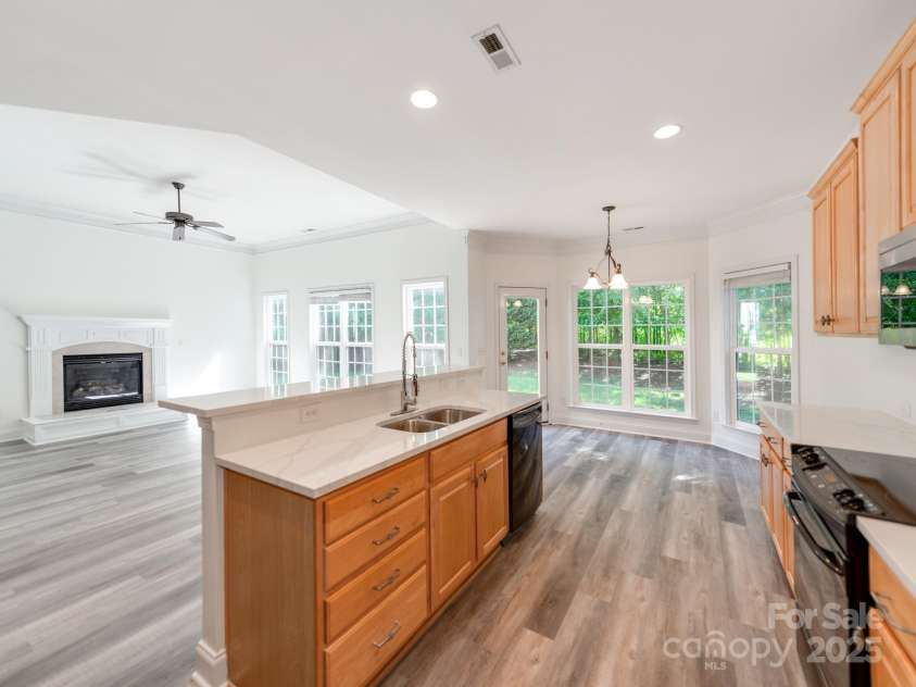 533 Montgrove Place, Concord, NC 28027.  MLS# CAR4255998, YatesRealty ID 878. 