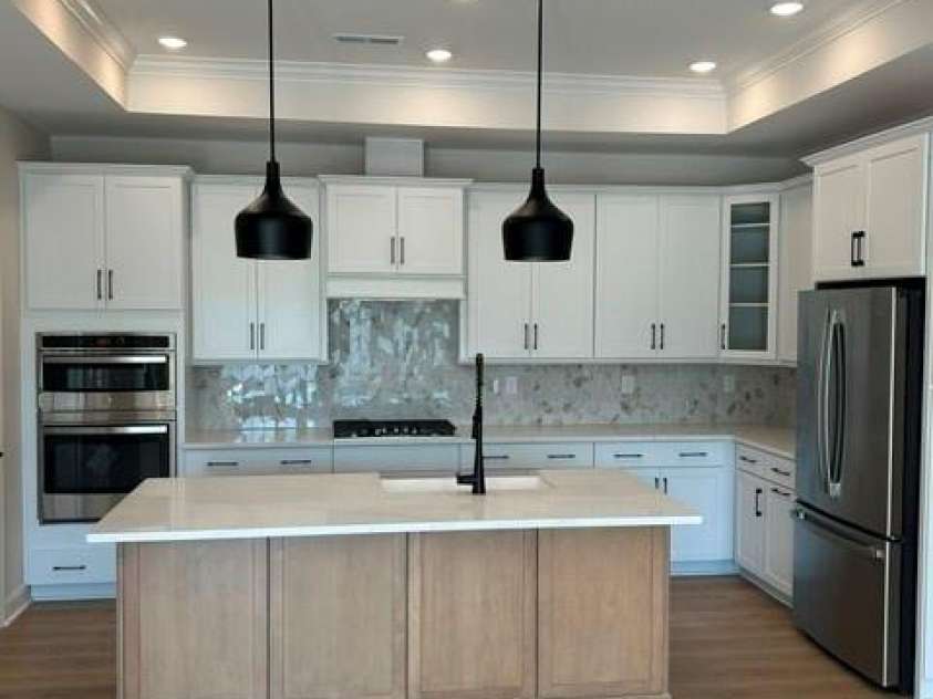 3060 Five Creek Road, Charlotte, NC 28213.  MLS# CAR4311064, YatesRealty ID 8780. 