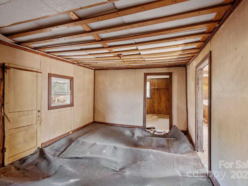 2232 US Hwy 13 Highway, Ahoskie, NC 27910.  MLS# CAR4227992, YatesRealty ID 8781. 