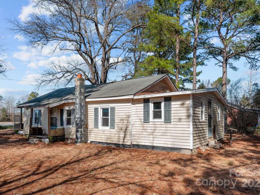 2232 US Hwy 13 Highway, Ahoskie, NC 27910.  MLS# CAR4227992, YatesRealty ID 8781. 