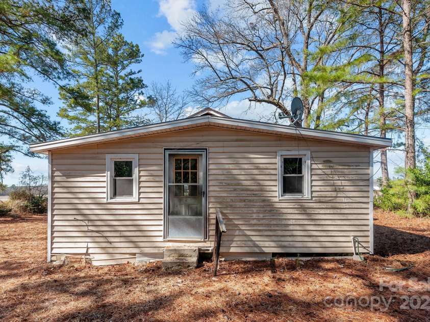2232 US Hwy 13 Highway, Ahoskie, NC 27910.  MLS# CAR4227992, YatesRealty ID 8781. 