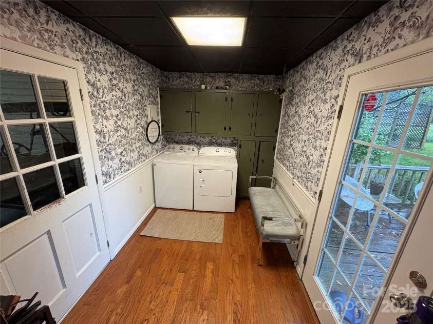 212 Stewart Avenue, Mooresville, NC 28115.  MLS# CAR4246440, YatesRealty ID 8783. 