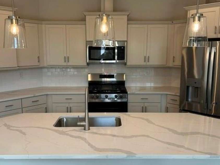 3048 Five Creek Road, Charlotte, NC 28213.  MLS# CAR4302614, YatesRealty ID 8783. 