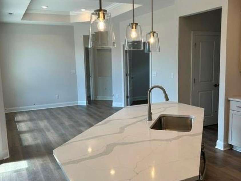 3048 Five Creek Road, Charlotte, NC 28213.  MLS# CAR4302614, YatesRealty ID 8783. 
